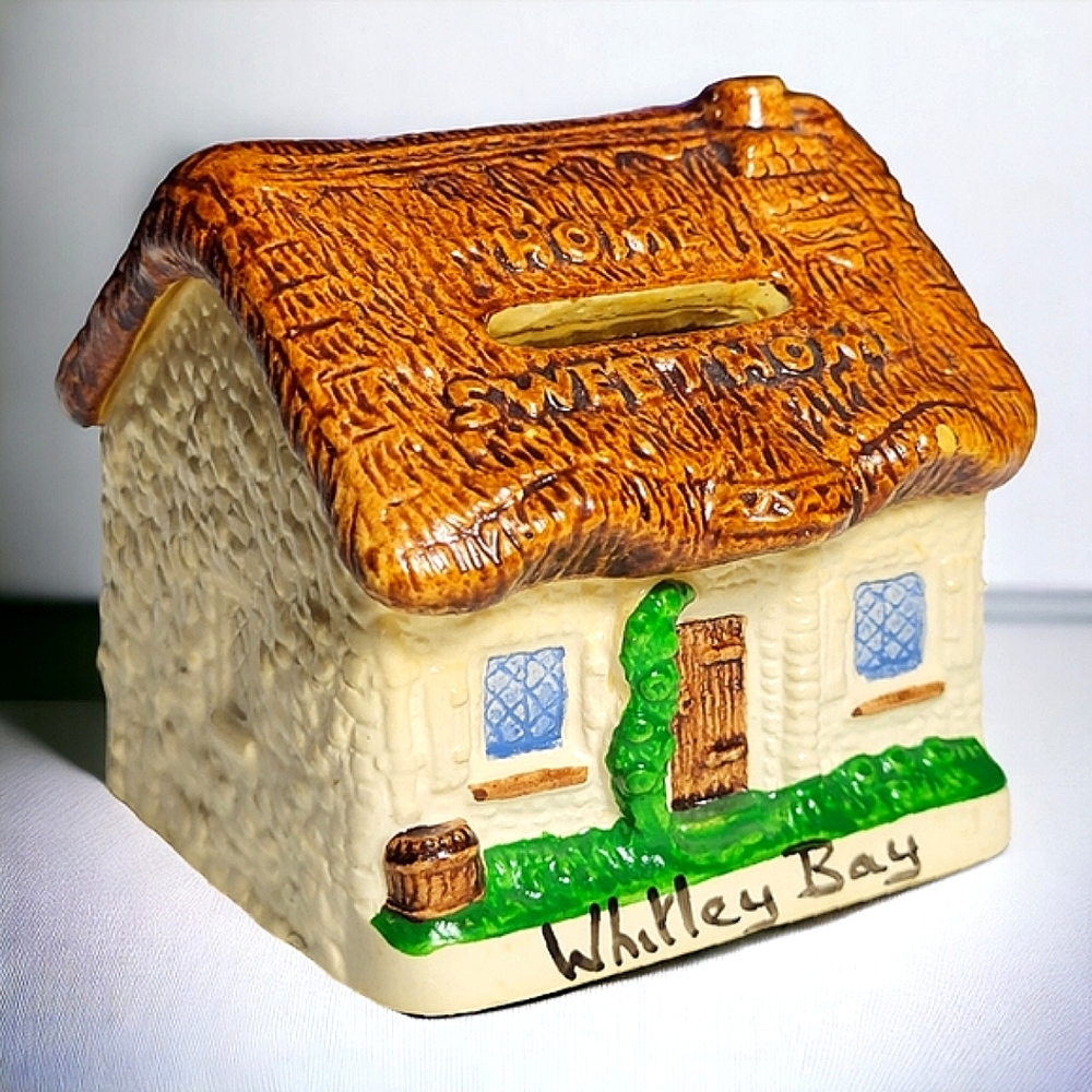 Vintage Manor Ware coin bank Whirley Bay, 1977